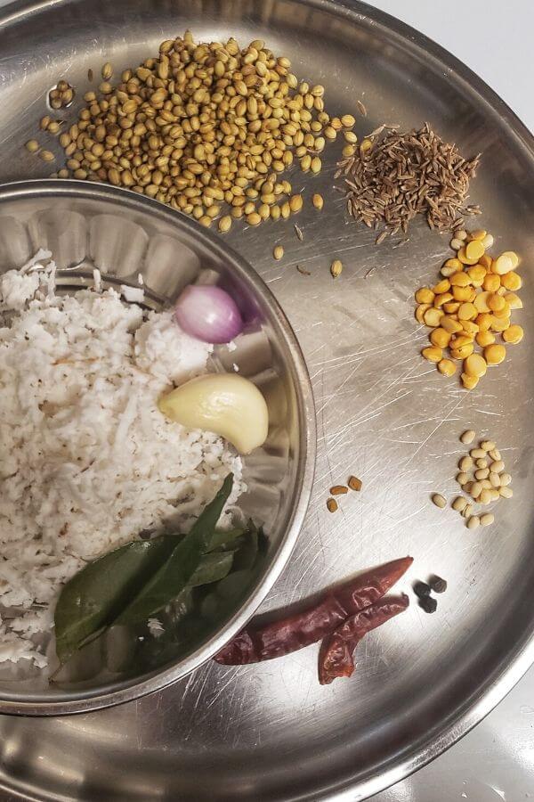 Ingredients to roast and grind for Kerala sambar.