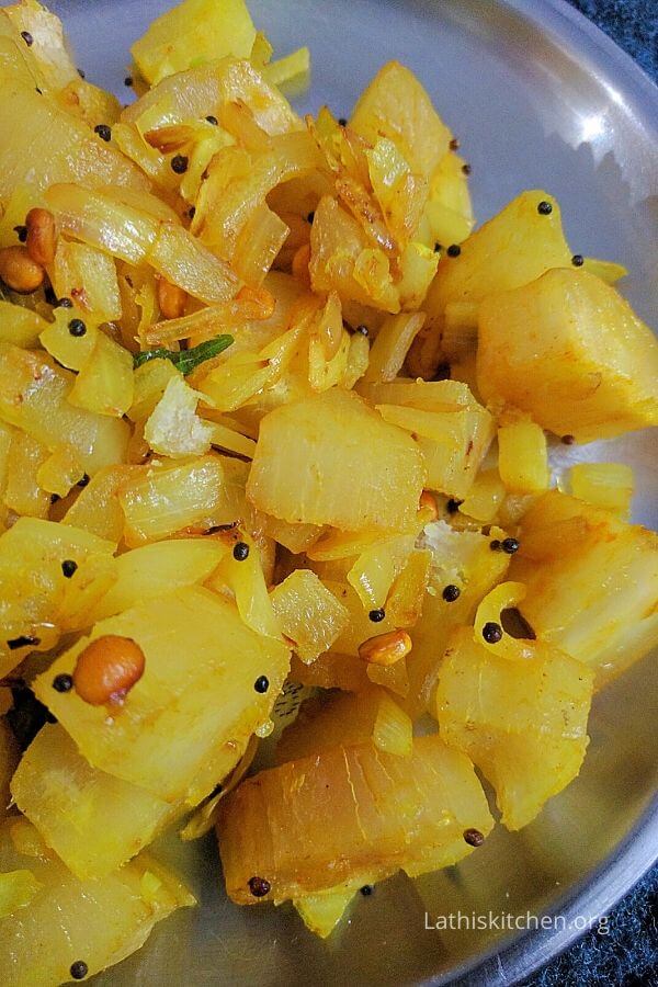 A plate of yucca stir fry.