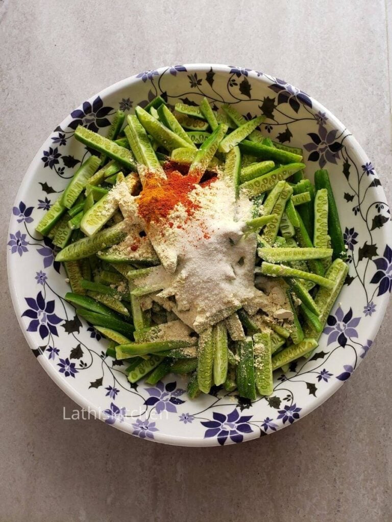 A bowl with tindora and spices.
