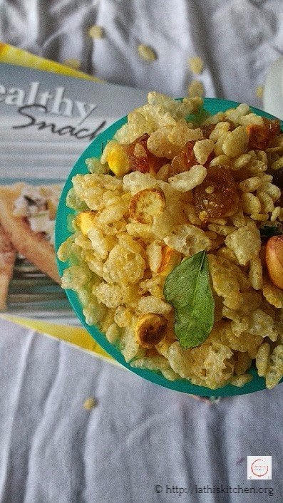 A bowl of rice krispies chivda.