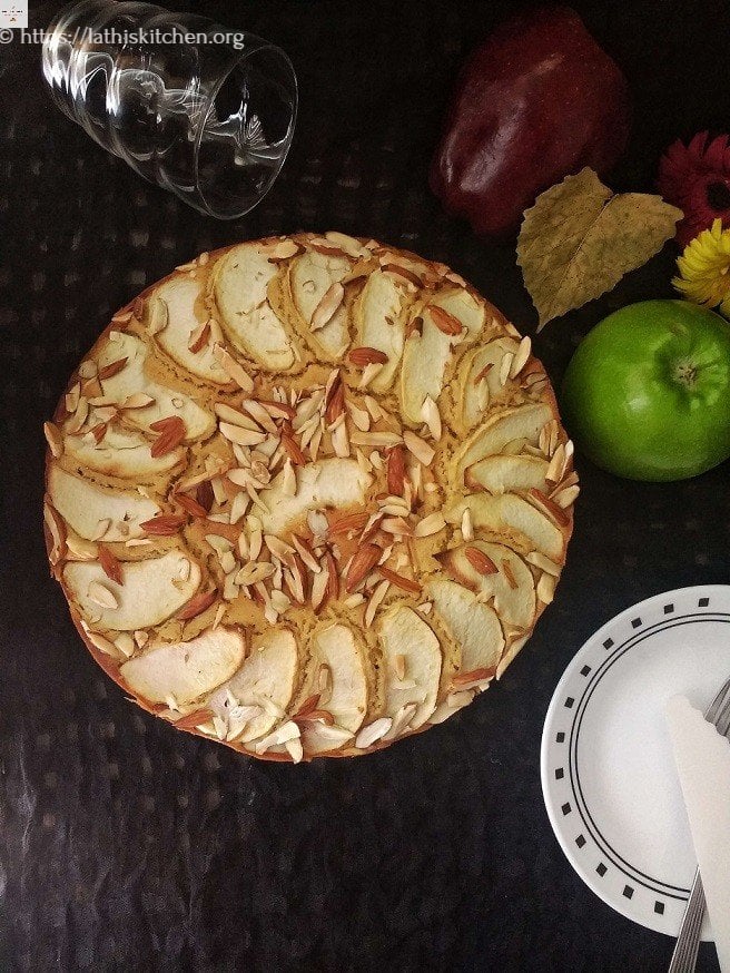 Whole Wheat Apple Almond Cake,Apple,Cake,Baking,Fall,Almonds,Snack,Dessert,Kids