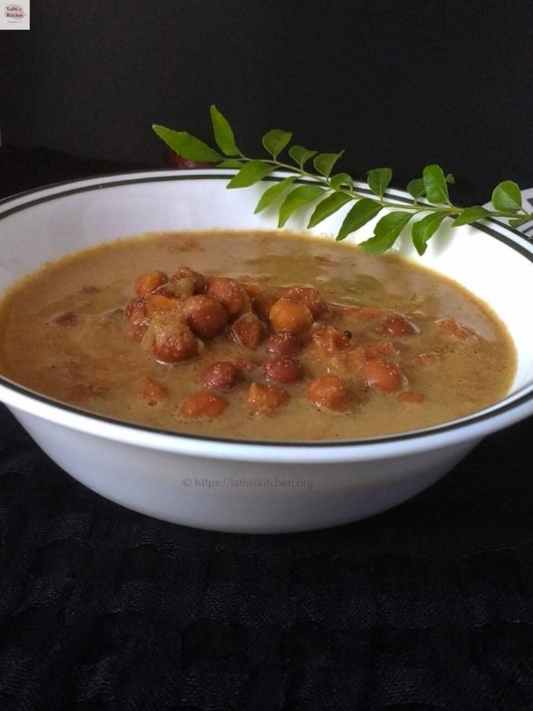 kadala curry, Kerala kadala curry, Kadal curry in pressure cooker,Chickpeas curry with coconut