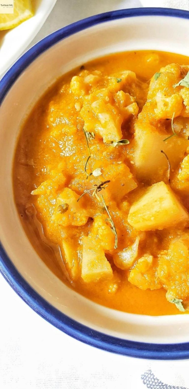 Bowl of Aloo gobi curry.