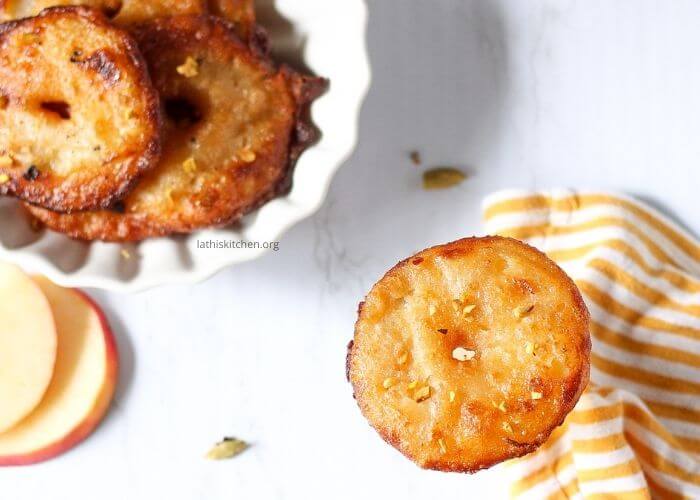 Whole Wheat apple jalebi in a bowl.