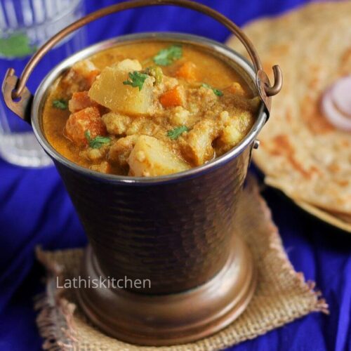Instant pot vegetable korma in a pot.