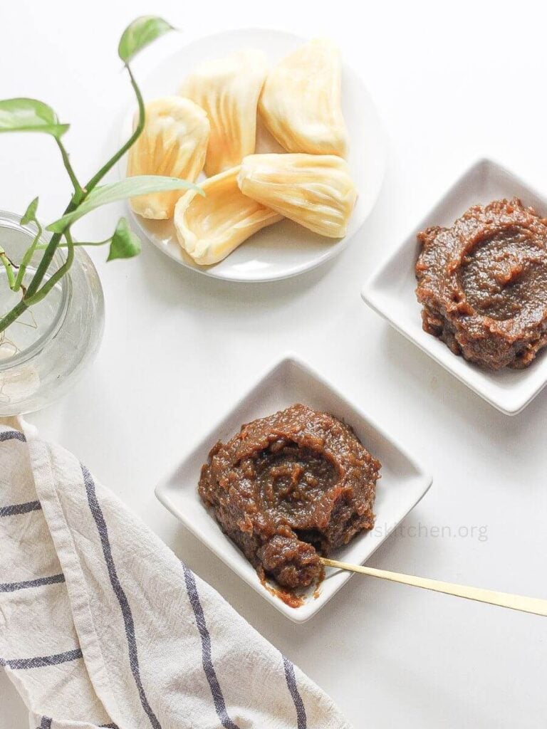 Chakka varattiyathu on a plate.